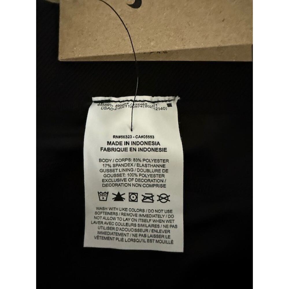 NWT Nike Pro Women's Tight Fit Shorts - Black - Size XL - Picture 7 of 10